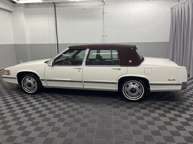 1993 Cadillac DeVille - photo 2