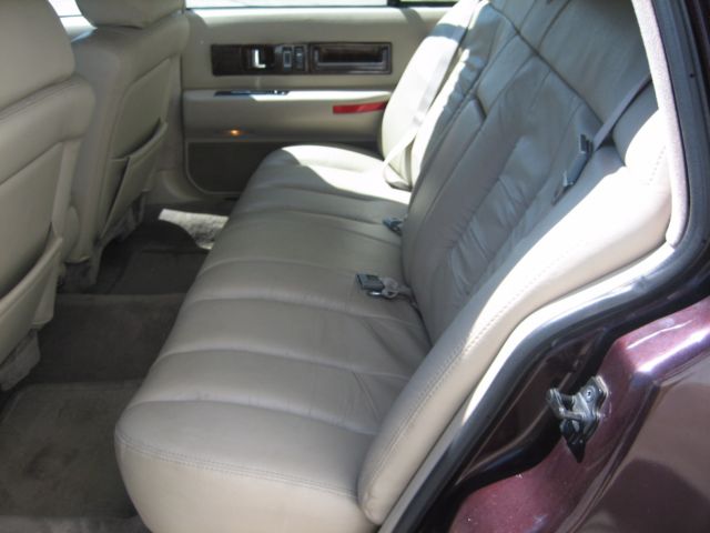 1993 Cadillac Fleetwood Brougham - photo 13