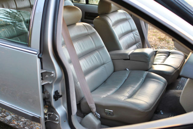 1993 Cadillac Fleetwood 68,269 Original Miles! Like New! - photo 8