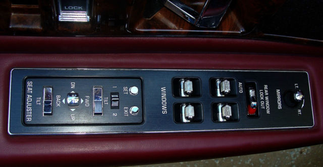 1993 Cadillac Fleetwood - photo 11