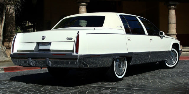 1993 Cadillac Fleetwood - photo 2
