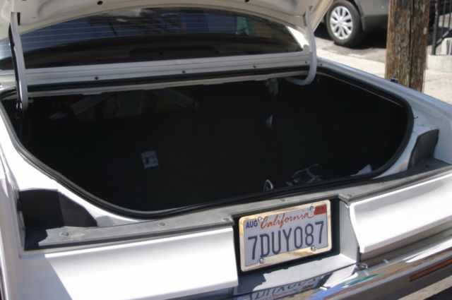 1993 Cadillac Brougham Fleetwood - photo 11