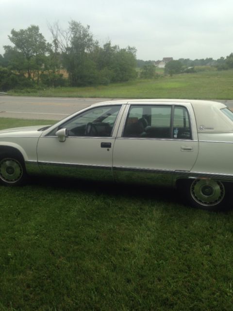 1993 Cadillac Fleetwood - photo 11