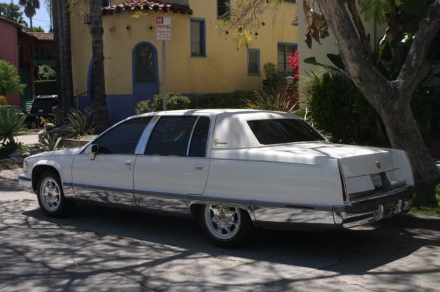 1993 Cadillac Brougham Fleetwood - photo 2