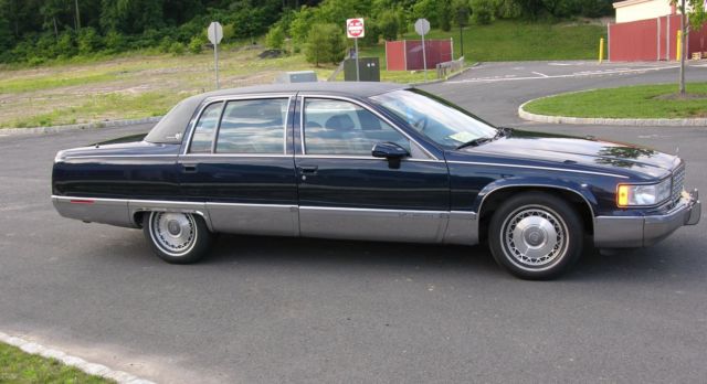 1993 Cadillac Fleetwood BROUGHAM - photo 2