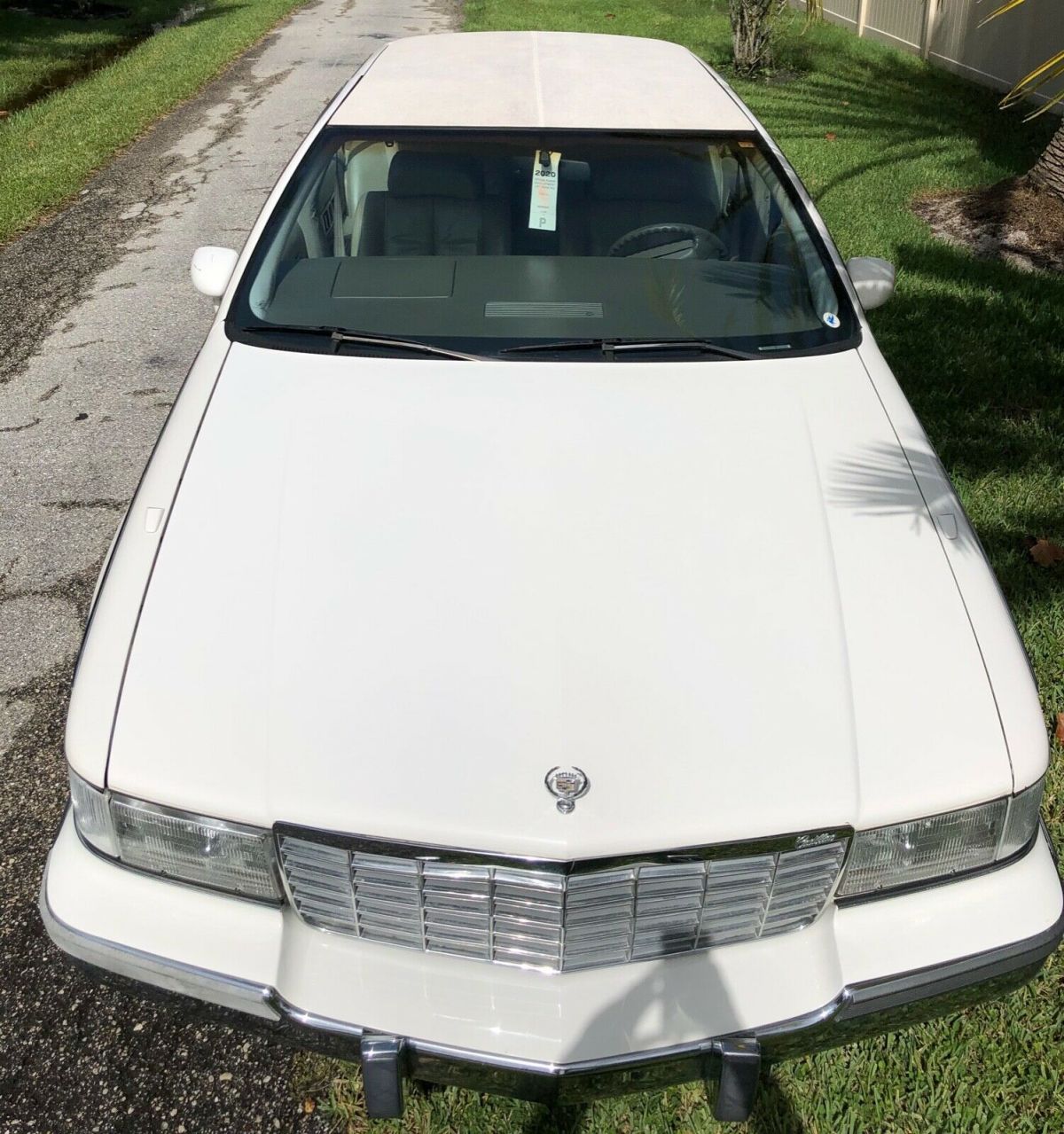 1993 Cadillac Fleetwood Brougham 91K Southern Garaged CARFAX! - photo 10