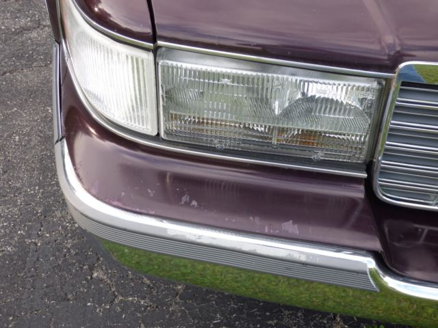 1993 Cadillac Brougham - photo 9