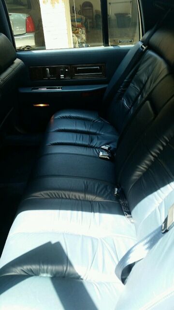 1993 Cadillac Fleetwood Brougham - photo 10