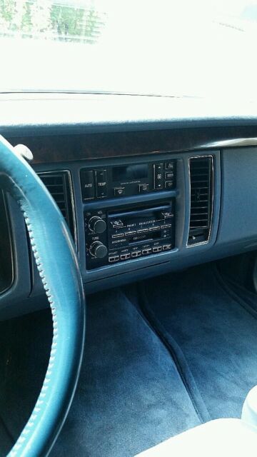 1993 Cadillac Fleetwood Brougham - photo 7