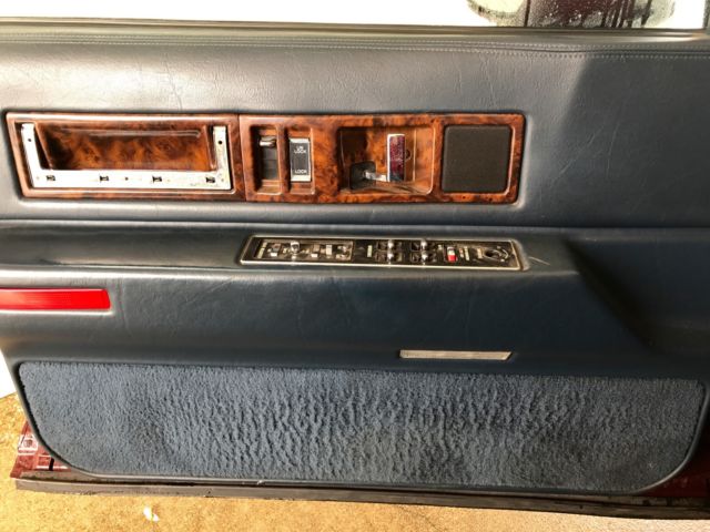 1993 Cadillac Fleetwood BROUGHAM FLOWER CAR - photo 10