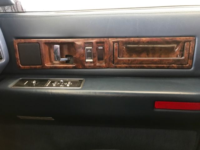1993 Cadillac Fleetwood BROUGHAM FLOWER CAR - photo 13