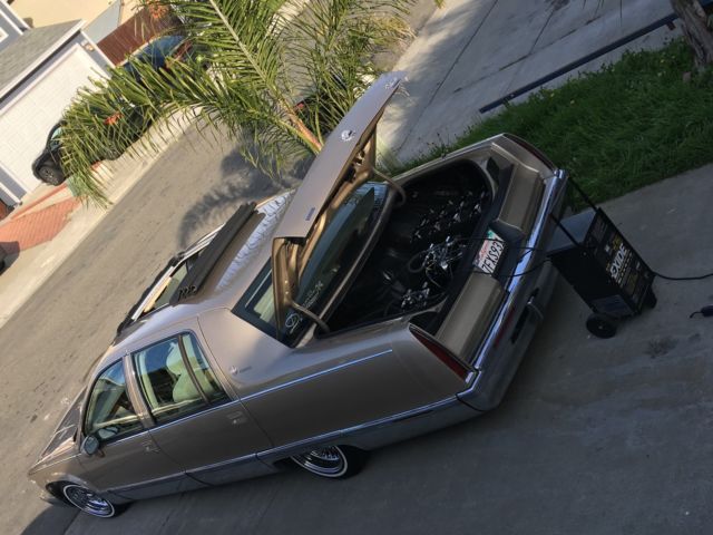 1993 Cadillac Fleetwood - photo 3