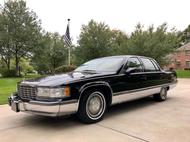 1993 Cadillac Fleetwood * Meticulously Maintained One Family Owned! Luxury! 1993 Cadillac Fleetwood