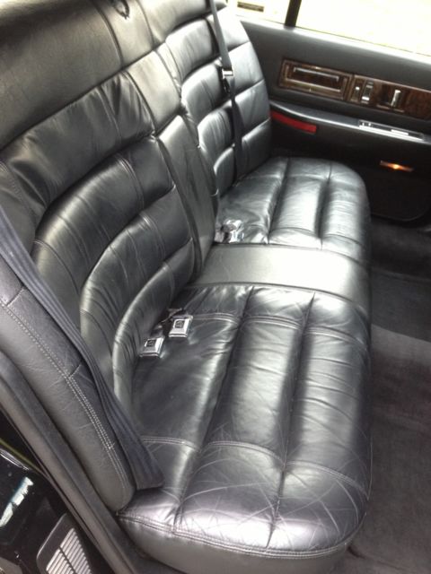 1993 Cadillac Fleetwood - photo 10