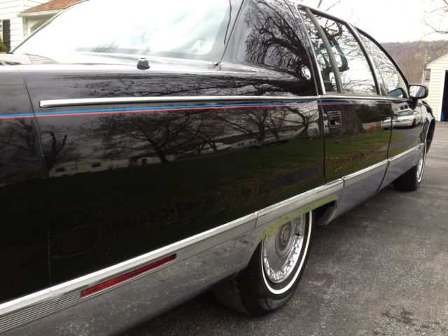 1993 Cadillac Fleetwood - photo 9