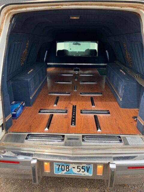 1993 Cadillac Fleetwood S&S - photo 6