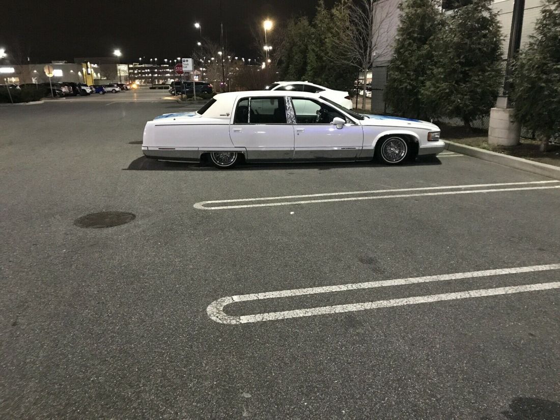 1993 Cadillac Fleetwood CHASSIS - photo 3