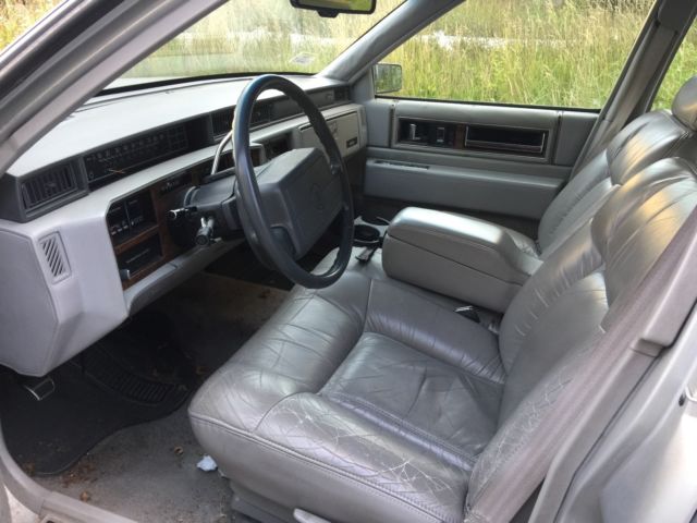 1993 Cadillac DeVille Sedan De Ville - photo 10