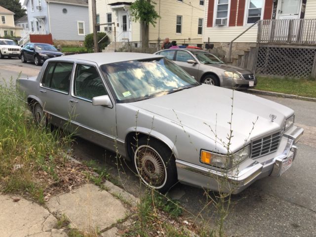 1993 Cadillac DeVille Sedan De Ville - photo 2