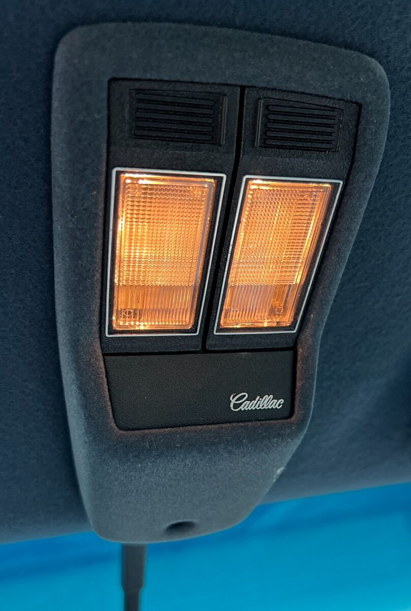 1993 Cadillac DeVille - photo 10