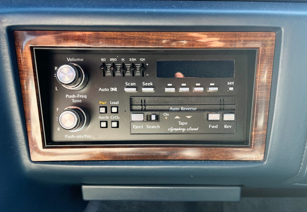 1993 Cadillac DeVille - photo 7