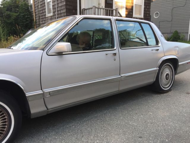 1993 Cadillac DeVille Sedan De Ville - photo 8