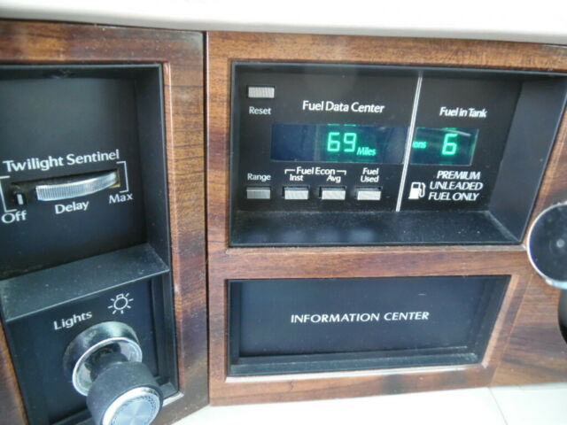 1993 Cadillac DeVille GOLD TRIM - photo 13