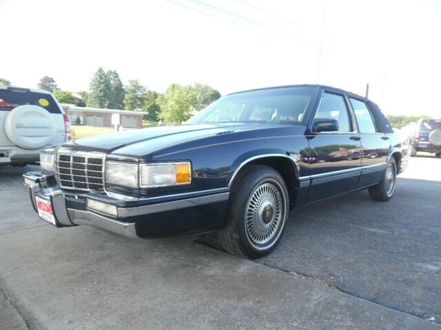 1993 Cadillac DeVille GOLD TRIM - photo 4