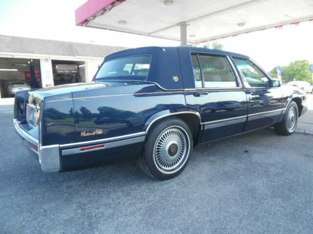 1993 Cadillac DeVille GOLD TRIM - photo 6