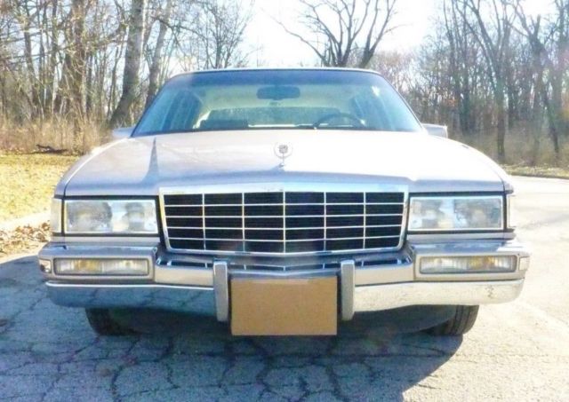 1993 Cadillac DeVille Base - photo 5