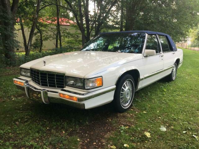 1993 Cadillac Sedan DeVille Roadster with 31,000 Miles. Beautiful Survivor. 1993 Cadillac DeVille Sedan DeVille Roadster 31,000 miles