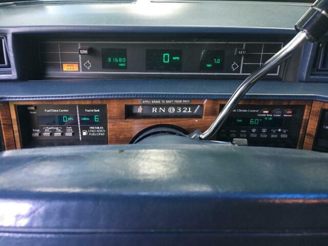 1993 Cadillac DeVille Sedan DeVille Roadster 31,000 miles - photo 10