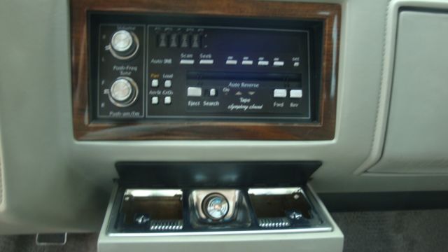 1993 Cadillac DeVille EXTRA NICE CHROME FROM 1993 - photo 12