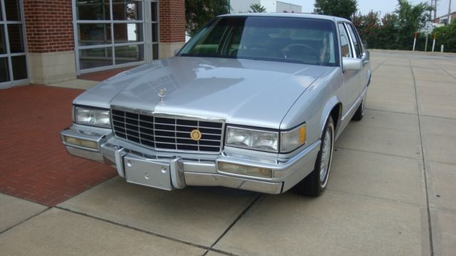 1993 Cadillac DeVille EXTRA NICE CHROME FROM 1993 - photo 3