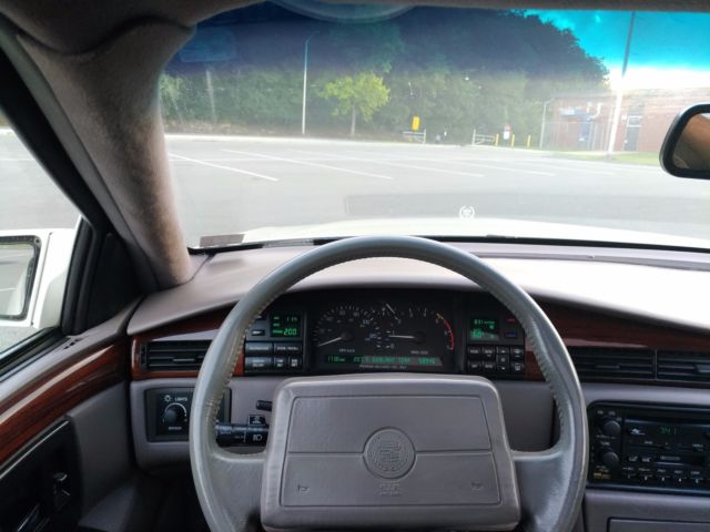 1993 Cadillac Seville Base SLS - photo 10
