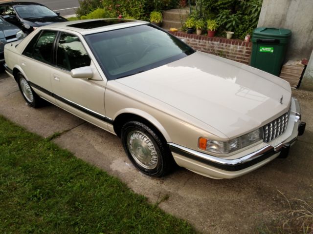 1993 Cadillac Seville Luxury Sedan - photo 2