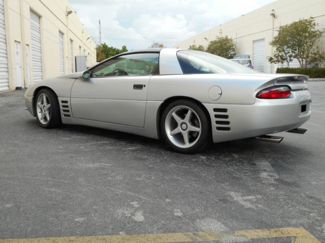 1993 Chevrolet Camaro Z/28 Sport Coupe with removeable hardtops - photo 7