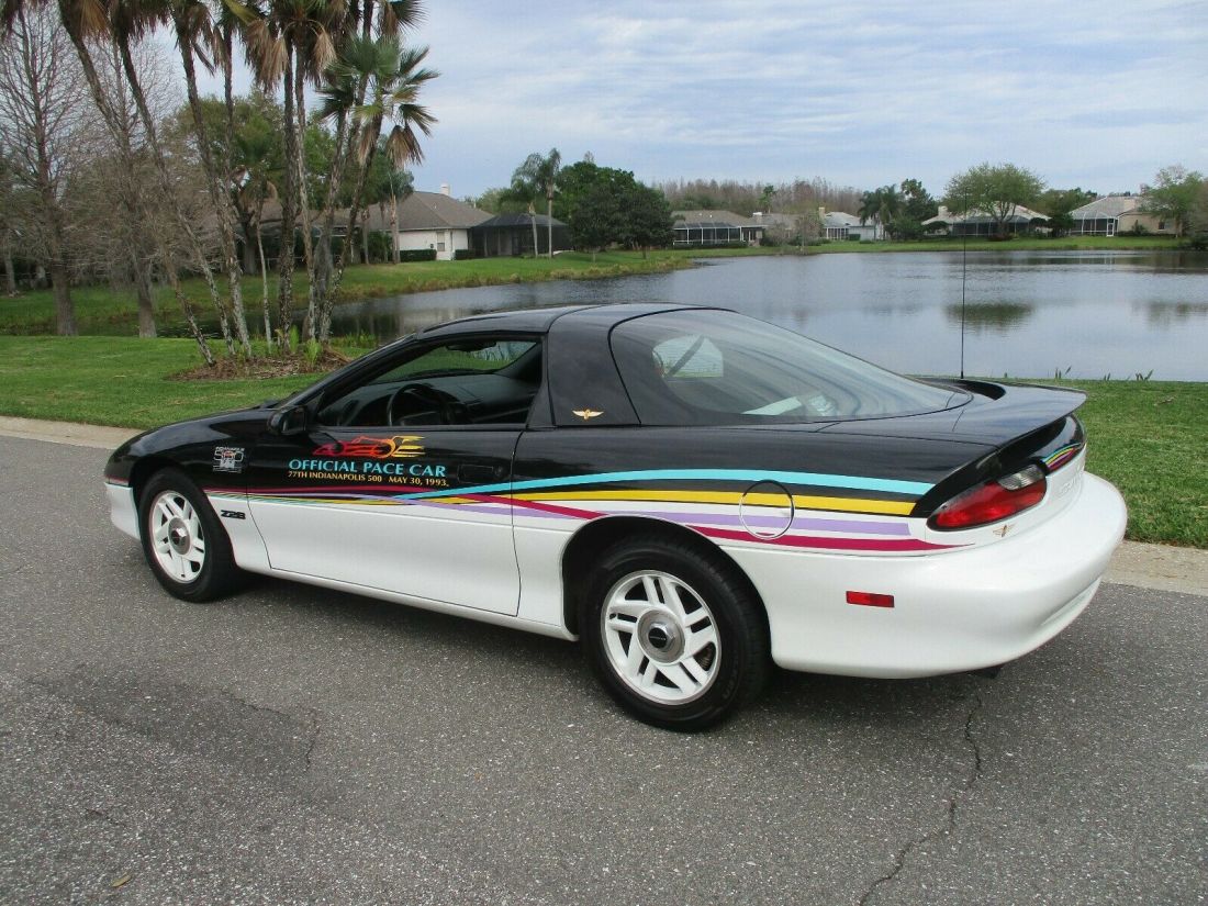 1993 Chevrolet Camaro INDIANAPOLIS PACE CAR - photo 2
