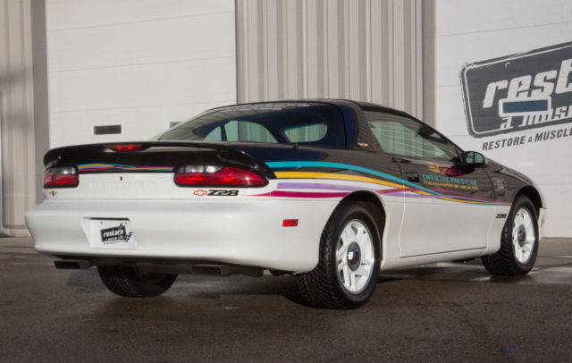 1993 Chevrolet Camaro Indy Pace Car - 521 Miles - photo 6