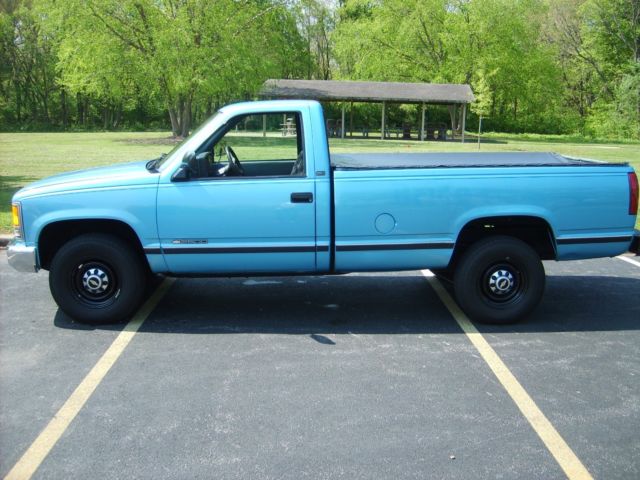 1993 Chevrolet 2500 Cheyenne One Owner, Garage Kept, *** NO RESERVE*** 1993 Chevrolet Silverado 2500