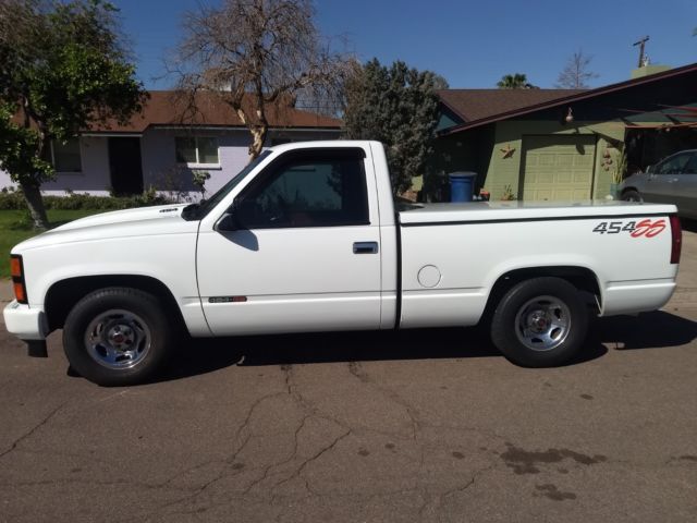1993 Chevrolet C/K Pickup 1500 454 ss - photo 2