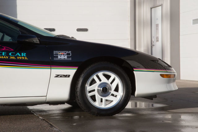 1993 Chevrolet Camaro -- - photo 8