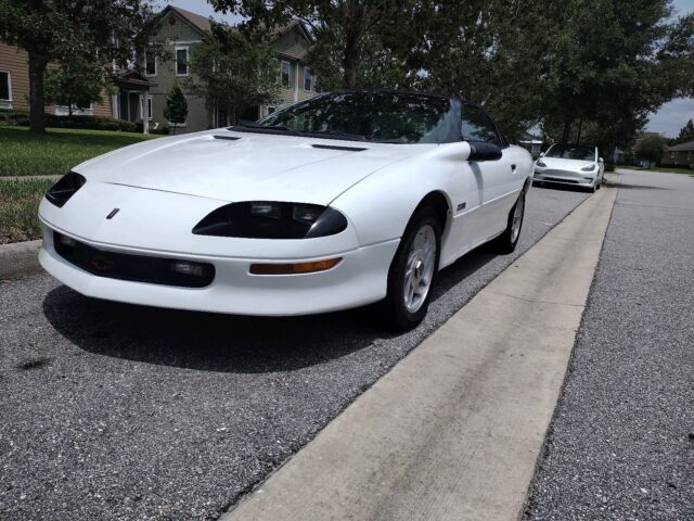 1993 Chevrolet Camaro Coupe White RWD Automatic Z28 1993 Chevrolet Camaro Z28