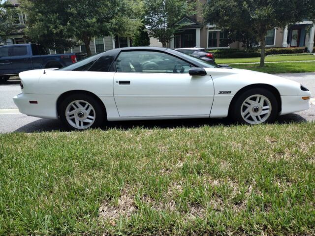 1993 Chevrolet Camaro Z28 - photo 5