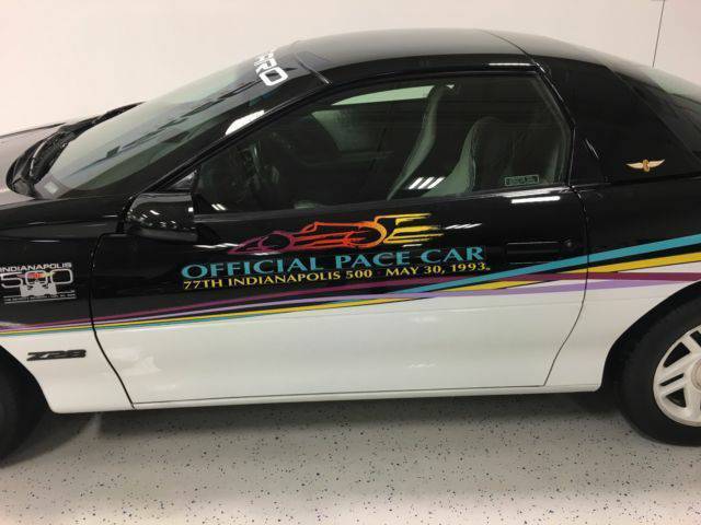 1993 Chevrolet Camaro Z28 Coupe 2-Door - photo 5