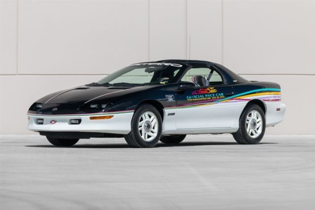 1993 Chevrolet Camaro Pace Car - photo 3
