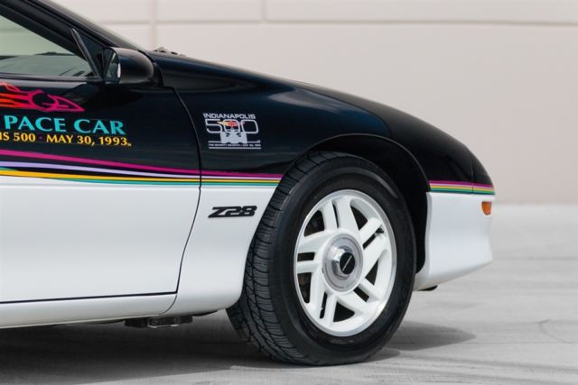 1993 Chevrolet Camaro Pace Car - photo 9
