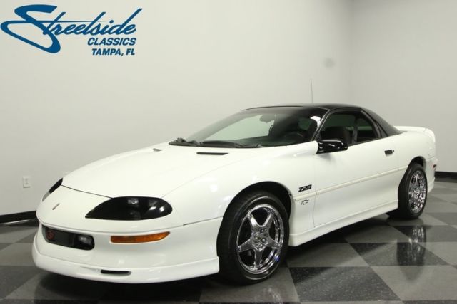 1993 Chevrolet Camaro Z/28 28632 Miles White Coupe 350 LT1 6 Speed Manual 1993 Chevrolet Camaro Z/28