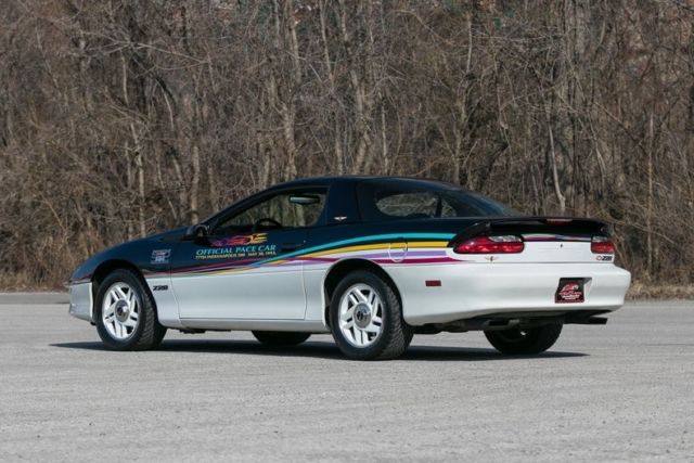1993 Chevrolet Camaro Z28 Pace Car 11k Original Miles - photo 6