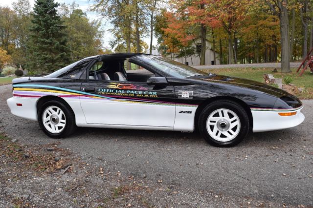 1993 Chevrolet Camaro - photo 8